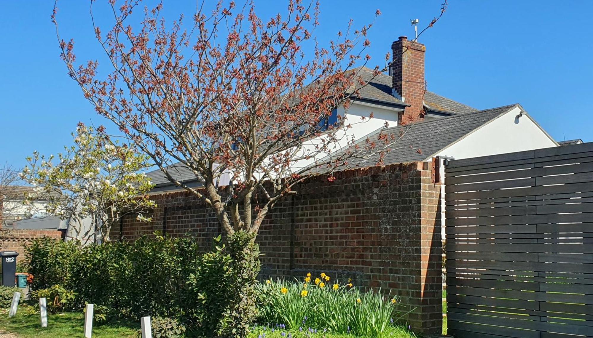 Island Retreat With Hottub West Mersea Exterior foto